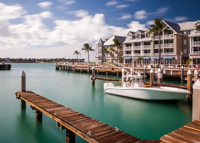 Resort: Opal Key Resort & Marina